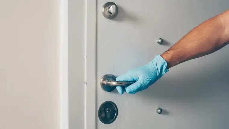 Bumping, Impresioning, Hilo Invisible: cómo proteger tu hogar de las 3 técnicas de robo más silenciosas de 2025